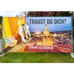 2021, Plakatmotiv für Oskars verdrehte Welt - Illusionsaustellung in Oskarshausen