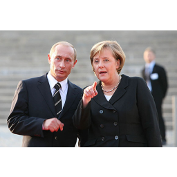 10.10.2006, der Russische Präsident Wladimir Putin sowie die Deutsche Bundeskanzlerin Angela Merkel während des Petersburger Dialoges in Dresden
